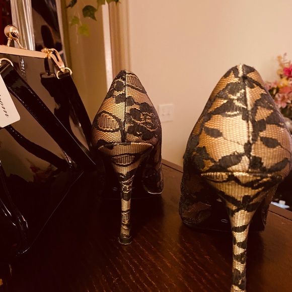 High Heel Lace Shoes - Picture 4 of 7